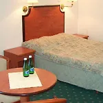 Palac Potockich W Bedlewie