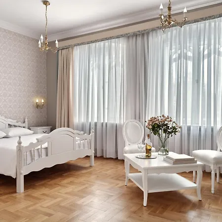 Palac Potockich W Bedlewie 2* Bedlewo