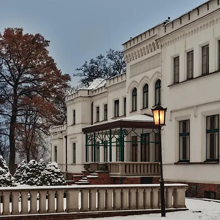 Palac Potockich W Bedlewie Resort 2*
