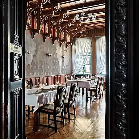 Palac Potockich W Bedlewie Resort 2*