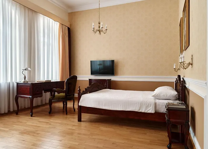 Palac Potockich W Bedlewie